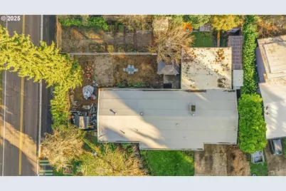 1483 Barton St, Eugene, OR 97404 - Photo 41