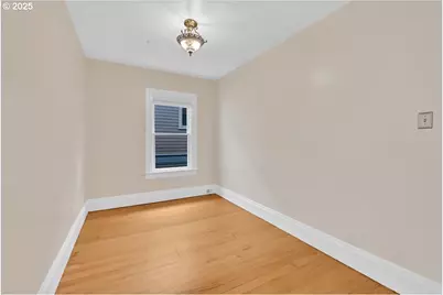 674 11th St, Astoria, OR 97103 - Photo 23