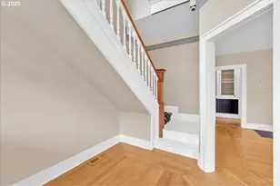 674 11th St, Astoria, OR 97103 - Photo 5