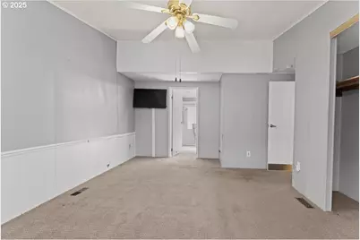 7455 SE King Rd #11, Milwaukie, OR 97222 - Photo 35
