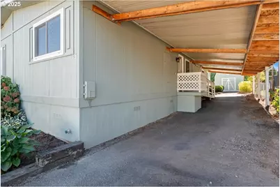 7455 SE King Rd #11, Milwaukie, OR 97222 - Photo 9