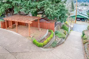 2545 Charnelton St, Eugene, OR 97405 - Photo 35