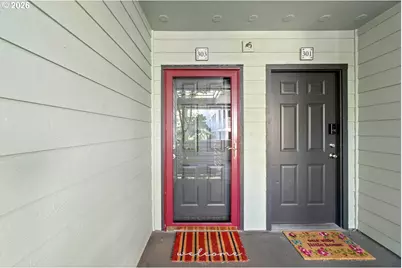 303 N Hayden Bay Dr, Portland, OR 97217 - Photo 3