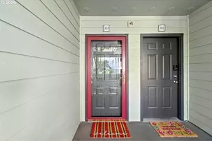 303 N Hayden Bay Dr, Portland, OR 97217 - Photo 3
