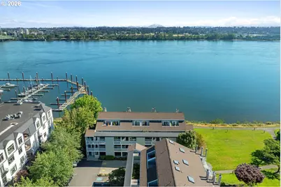 303 N Hayden Bay Dr, Portland, OR 97217 - Photo 1
