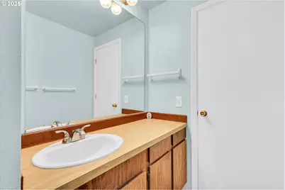 6260 SW Erickson Ave, Beaverton, OR 97008 - Photo 19