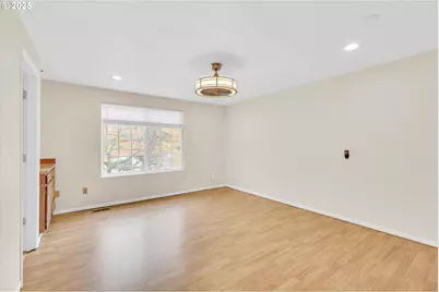 6260 SW Erickson Ave, Beaverton, OR 97008 - Photo 29