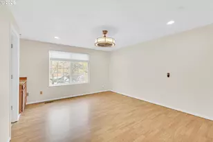 6260 SW Erickson Ave, Beaverton, OR 97008 - Photo 29