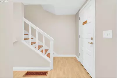 6260 SW Erickson Ave, Beaverton, OR 97008 - Photo 21