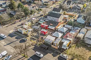 7681 N Kellogg St, Portland, OR 97203 - Photo 17