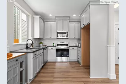 7681 N Kellogg St, Portland, OR 97203 - Photo 5