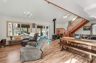 127 S Mike Rd, Tygh Valley, OR 97063 - Photo 3