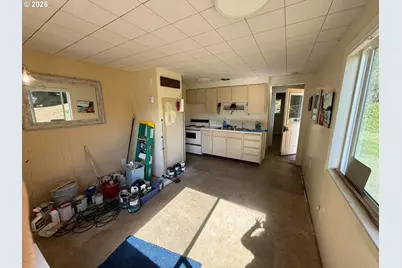 6260 Black Bear Rd, Florence, OR 97439 - Photo 11