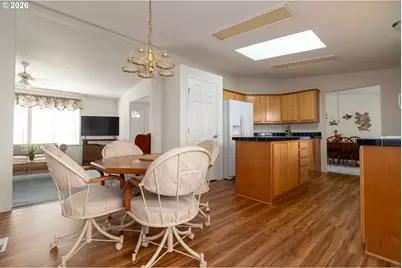 613 Glenbrook Cir, Florence, OR 97439 - Photo 13