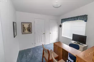 613 Glenbrook Cir, Florence, OR 97439 - Photo 33