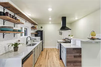 5219 SE Knapp St, Portland, OR 97206 - Photo 5