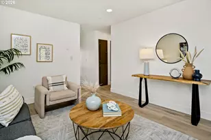 3018 SW Carson St, Portland, OR 97219 - Photo 7