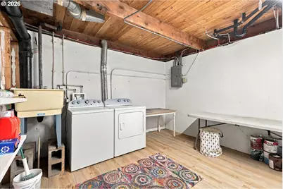 7548 S Kelly Ave, Portland, OR 97219 - Photo 33