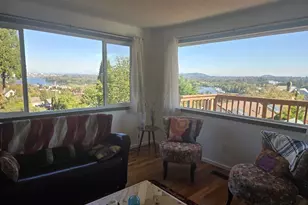 7548 S Kelly Ave, Portland, OR 97219 - Photo 3