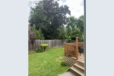 632 SW Willowbrook Ave, Gresham, OR 97080 - Photo 17