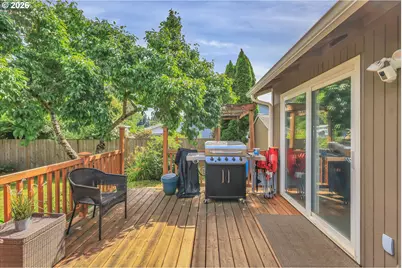 632 SW Willowbrook Ave, Gresham, OR 97080 - Photo 7