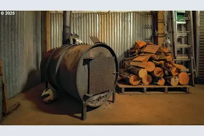 63450 Fairview Rd, Coquille, OR 97423 - Photo 23