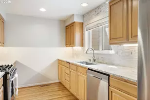 10247 NW Village Heights Dr, Portland, OR 97229 - Photo 17
