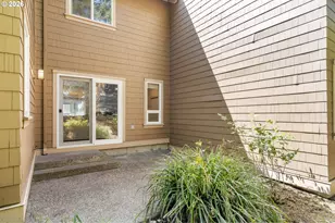 10247 NW Village Heights Dr, Portland, OR 97229 - Photo 43