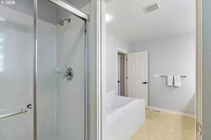 10247 NW Village Heights Dr, Portland, OR 97229 - Photo 35