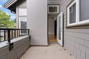 10247 NW Village Heights Dr, Portland, OR 97229 - Photo 13