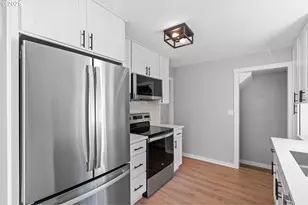 7776 SW 5th Ave., Portland, OR 97219 - Photo 9