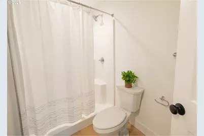 934 H Ave, Seaside, OR 97138 - Photo 23