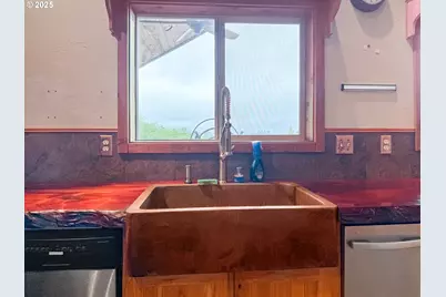 99106 E Freeman Ln, Brookings, OR 97415 - Photo 17