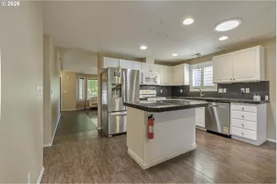 1235 Crystal Ln, Lafayette, OR 97127 - Photo 3