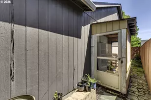 1235 Crystal Ln, Lafayette, OR 97127 - Photo 33