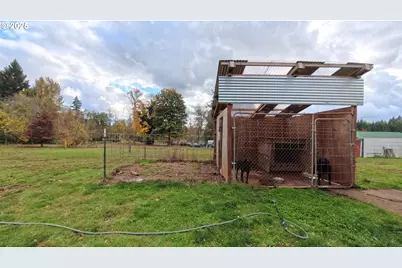 34125 E Lacomb Rd, Lebanon, OR 97355 - Photo 35