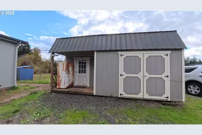 34125 E Lacomb Rd, Lebanon, OR 97355 - Photo 25