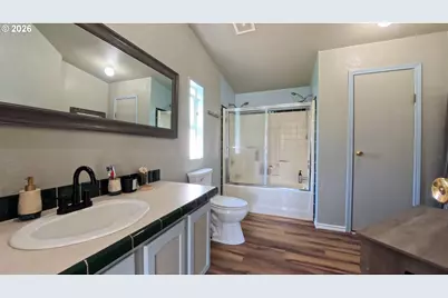 34125 E Lacomb Rd, Lebanon, OR 97355 - Photo 7