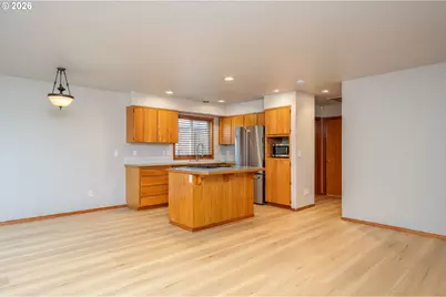 10905 SE Henderson St, Portland, OR 97266 - Photo 15