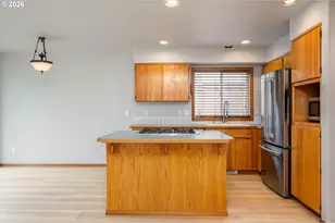 10905 SE Henderson St, Portland, OR 97266 - Photo 5