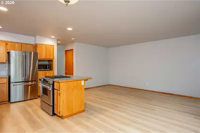 10905 SE Henderson St, Portland, OR 97266 - Photo 13