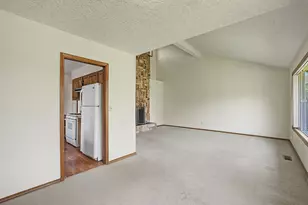 22713 SE Naomi Dr, Damascus, OR 97089 - Photo 9