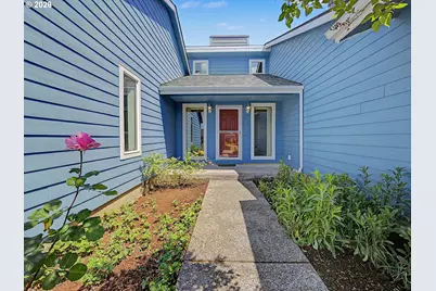 22713 SE Naomi Dr, Damascus, OR 97089 - Photo 3