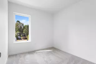 3863 N Willis Blvd, Portland, OR 97217 - Photo 9