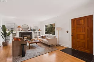 2015 SE Pine St, Portland, OR 97214 - Photo 5