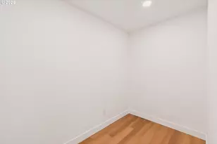 2015 SE Pine St, Portland, OR 97214 - Photo 39