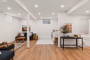 2015 SE Pine St, Portland, OR 97214 - Photo 31