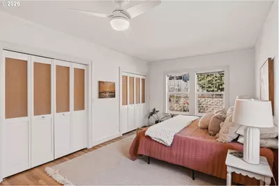 2015 SE Pine St, Portland, OR 97214 - Photo 21