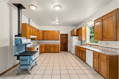 273 Fawn Ln, Azalea, OR 97410 - Photo 11