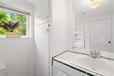 7738 SW 31st Ave, Portland, OR 97219 - Photo 23